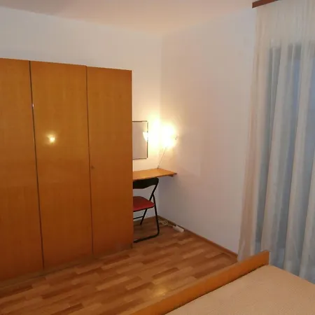 Apartment Mit Balkon Und Meerblick *